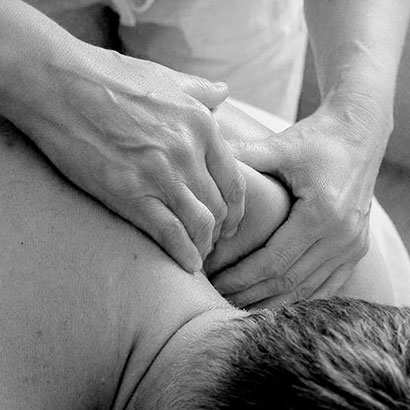 Massage der Schulter